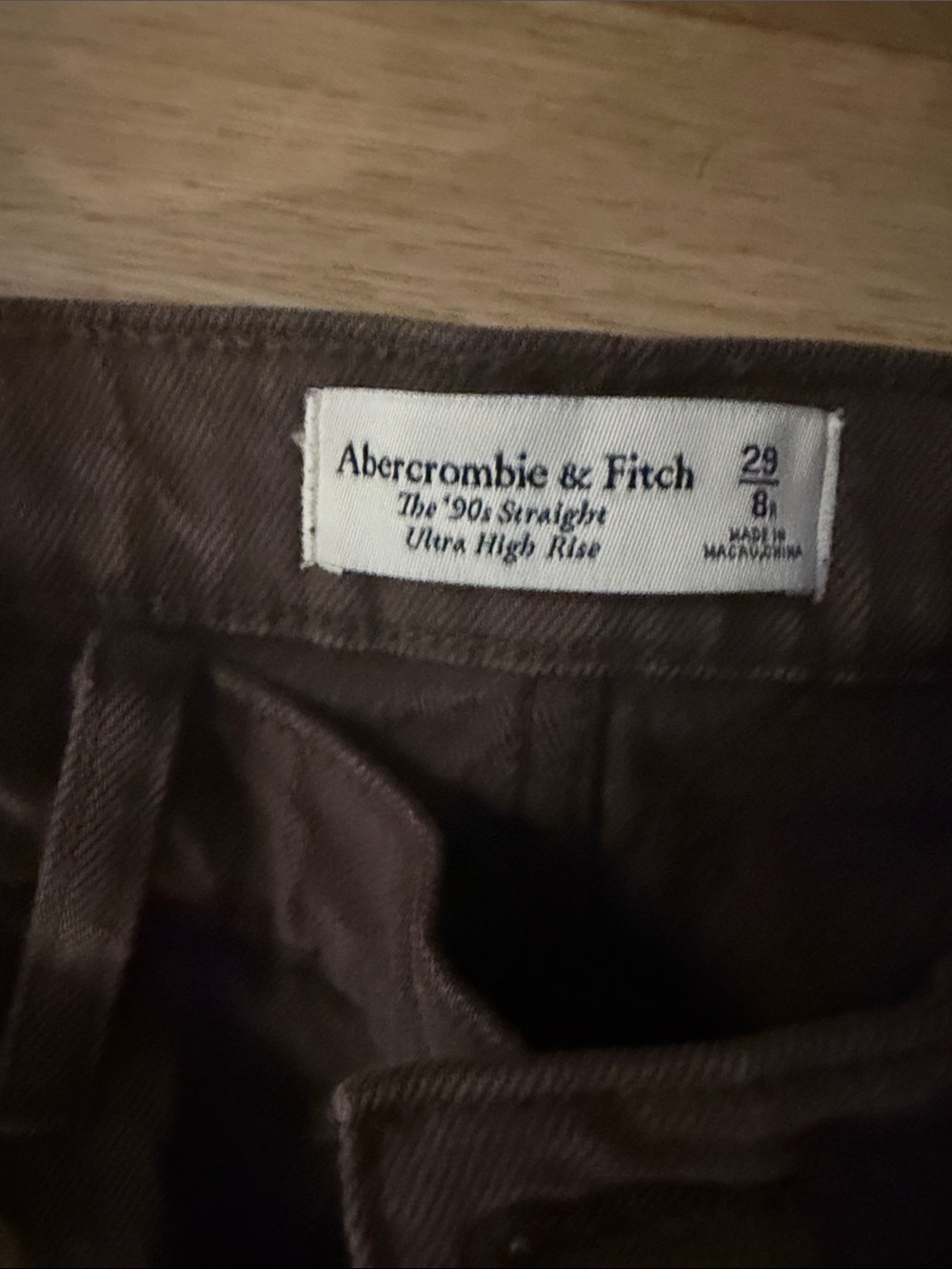 Abercrombie & Fitch women’s Brown Straight Jeans - Picture 2 of 3